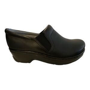 NWOT Klogs Women's Naples Black Leather Slip On Mule Comfort Shoes - Size 8W